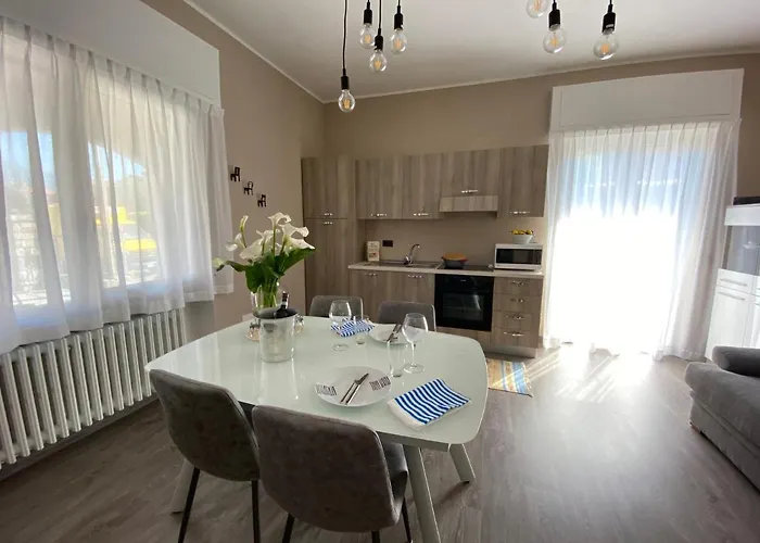 Apartamento Renzo, Dongo, Di *
