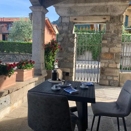Apartamento Renzo, Dongo, Di Dongo