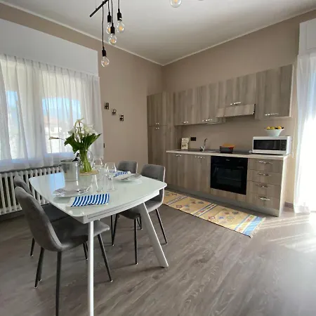 Apartamento Renzo, Dongo, Di *